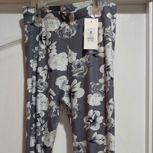 Gray Leggings with White Flowers Sz  L